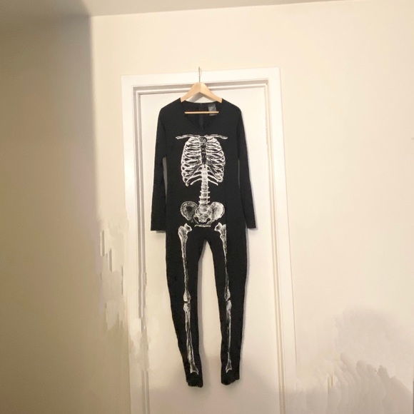 Skeleton Costume - Picture 5 of 8